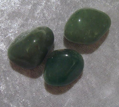 CircuitOffice 3 Green Aventurine Tumbled Stones with Velveteen Pouch