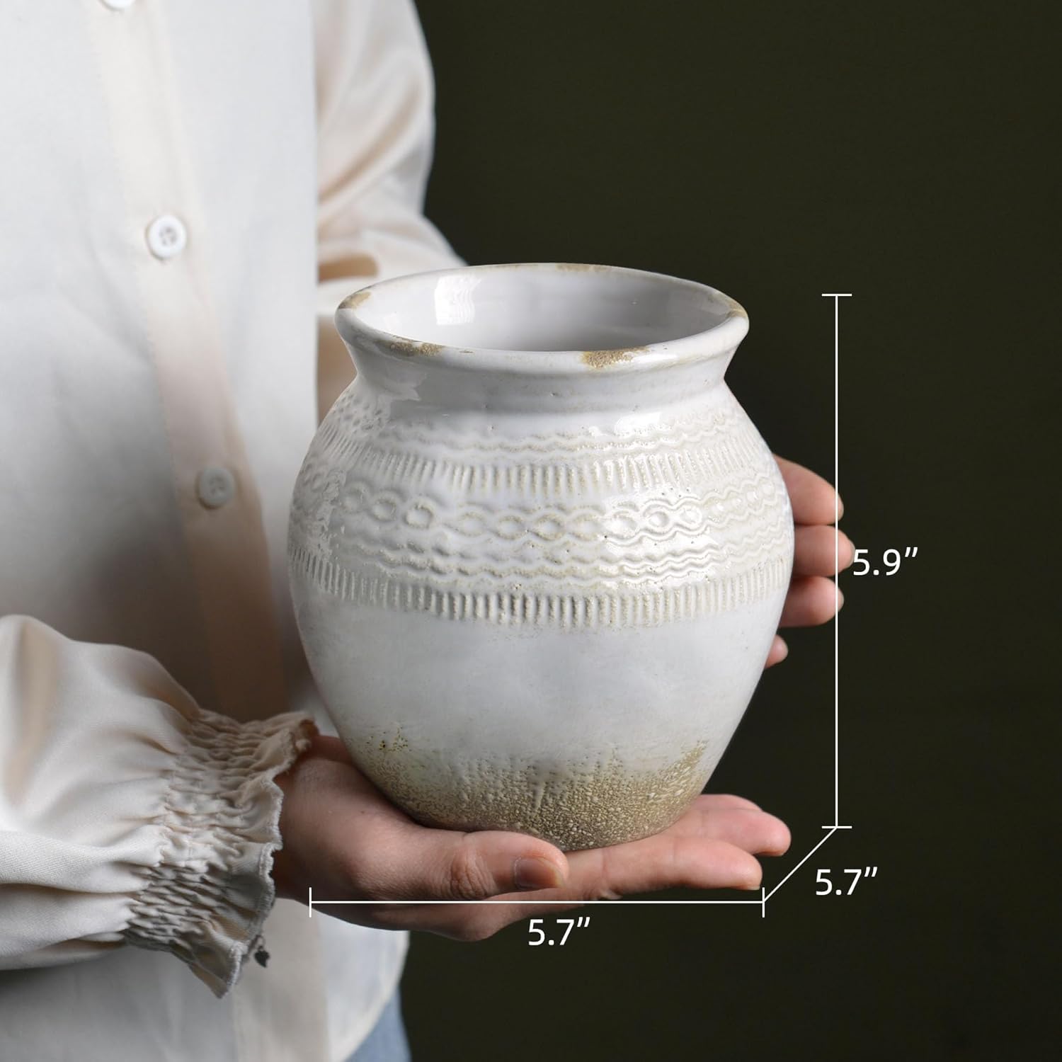 Quoowiit Farmhouse Vase with Distressed Finish