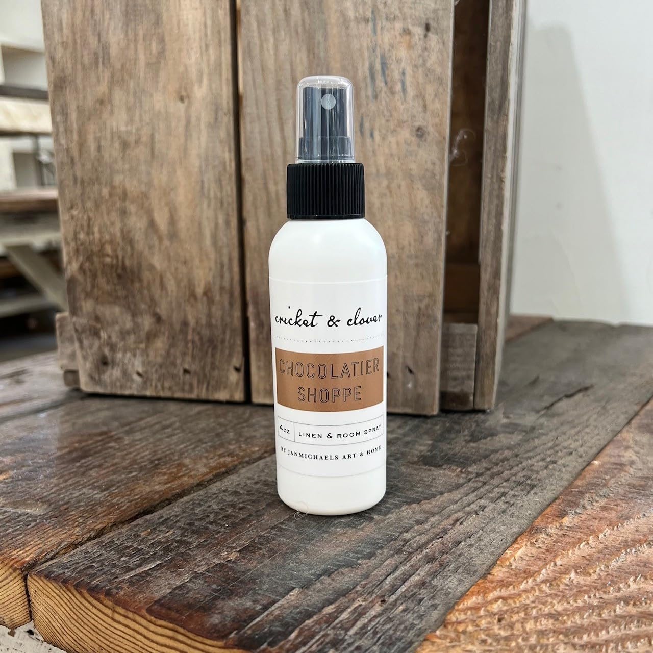 Cricket Clover Chocolate Vanilla Room Spray - 4 oz