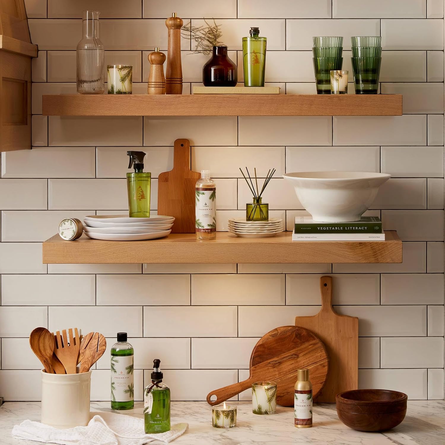 Thymes Frasier Fir Reed Diffuser Set - Green 4 fl oz