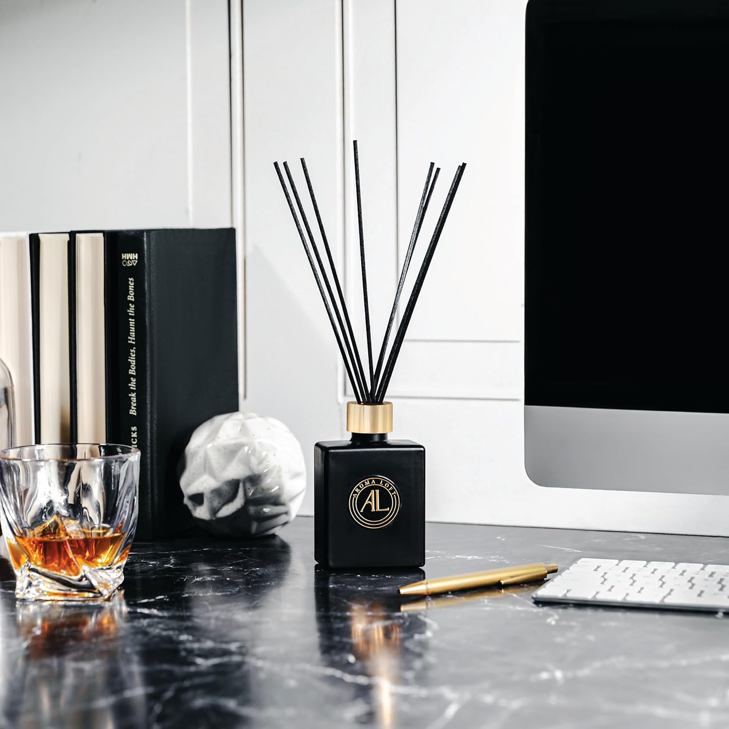 Fresh Linen Reed Diffuser Set for Home Office